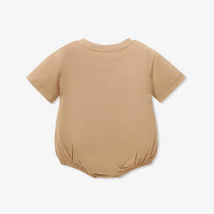 白い可愛い通気性のあるベビーバブルロンパース、100％オーガニックコットンベビーショートロンパース - Product Image 3