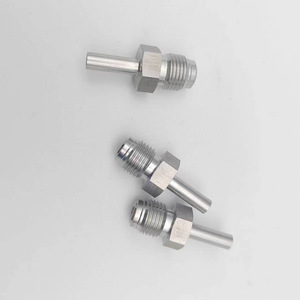 ข้อต่อแก๊สสุญญากาศแบบเชื่อมชนิดเกลียว NPT สแตนเลส 316L ขนาด 6.35 มม. แบบ Imperial พร้อมน็อตตัวผู้แบบหมุนได้ - Product Image 1