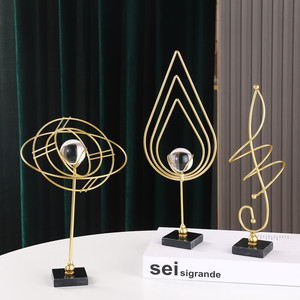 Adorno de arte metálico abstracto Suo Jun, bola de cristal dorada en forma de lágrima, decoración para el hogar, oficina, hotel, decoración de escritorio. - Product Image 5