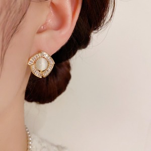 Pendientes de botón de lujo vintage franceses para mujer, de moda, con circonitas, chapados en oro de 14K, diseño circular, elegantes, de cobre, de alta gama, regalo para fiesta - Product Image 2