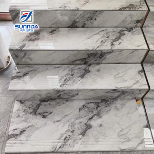 Modernas y Elegantes Baldosas de Porcelana para Escaleras con Textura de Madera, Mármol, Dorado y Plateado Brillante para el Piso de la Entrada - Product Image 5