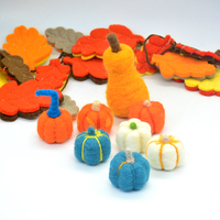 Nouvelles créations en feutre aiguilleté pour l'automne - Citrouille en feutre de laine faite à la main, taille et couleur personnalisables pour la décoration d'automne/Thanksgiving/Halloween ! !