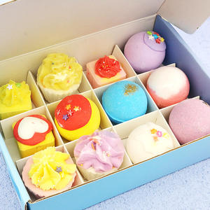 Set de Regalo de 12 Bombas de Baño Hechas a Mano - 12 Piezas de Divertidos Cupcakes Efervescentes, Ideales para Baños de Burbujas y Spa, Regalo Perfecto para Niños, Mujeres y el Hogar - Product Image 3