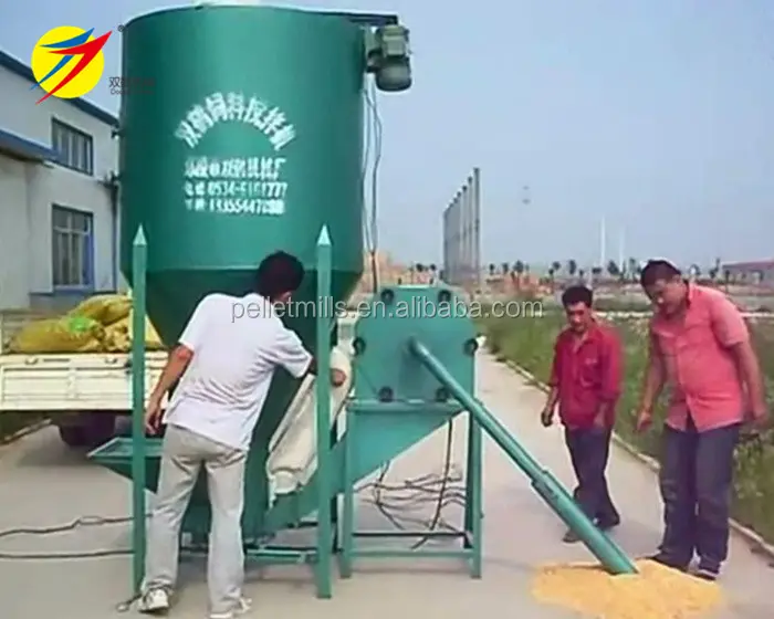 Broyeur à marteaux vertical 1 tonne par heure Broyeur et mélangeur d'aliments pour animaux