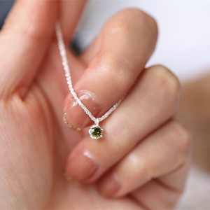 Olive Green Mini Pendant Necklace Round Brilliant Cut Diamond Geometric Design Everyday Wear Clavicle Chain - Product Image 4
