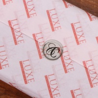 Papier d'emballage personnalisé avec logo imprimé, prix d'usine, papier de soie imperméable sans acide pour l'emballage de chaussures et de vêtements de luxe
