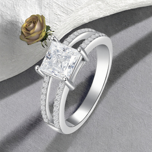 Anillo de Compromiso de Moissanita con Corte Asscher de 1ct, Chapado en Oro de 14K sobre Plata, VVS, Creado en Laboratorio, Engaste de Garras, Personalizable, Moderno, para Boda - Product Image 2