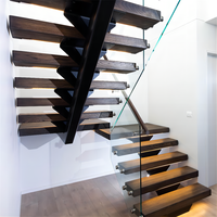 CBMMart Conception haut de gamme Main courante Garde-corps Escaliers en bois de chêne blanc massif Escalier à limon simple en acier au carbone