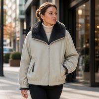 Parka Courte Femme Luxe Premium Coupe-Vent avec Col en Fourrure Oversize pour Tenue Décontractée et Urbaine