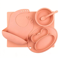 CHINFAI OEM ODM Ensemble d'alimentation pour bébé personnalisé, respectueux de l'environnement, ensemble de repas pour bébé, assiettes et bols roses, bavoir, ensemble de vaisselle en silicone pour bébé