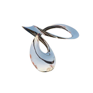 Escultura Abstracta de Cinta Metálica Jiahua, Acero Inoxidable, para Montaje en Suelo Exterior, Arte Decorativo Geométrico Irregular - Product Image 5
