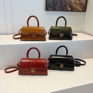 Sac à bandoulière rétro de haute qualité, imperméable, résistant à l'usure, sac à main tendance - Product Image 2