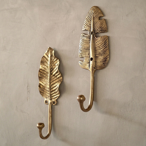 Bohemian Leaf Shape Wall Hook Metal Rust Resistant Single Tier Coat Rack for Wall Mounting - Product Image 1