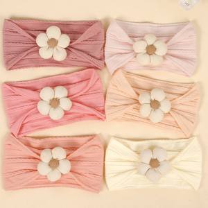 عصابات رأس للأطفال مع زهور يدوية الصنع، عصابة رأس عريضة الحواف للأطفال، مطاطية عالية وناعمة، إكسسوارات شعر للمواليد الجدد - Product Image 5