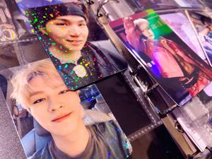 Chất lượng cao tùy chỉnh Holographic K-POP <span class=keywords><strong>photocards</strong></span> cao cấp Giấy Thủ công mỹ nghệ - Product Image 3