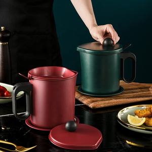 Récipient de <span class=keywords><strong>graisse</strong></span> d'huile de cuisson en acier inoxydable de 1.7 L pour la cuisine avec passoire à mailles fines et plateau de dessous de verre - Product Image 6