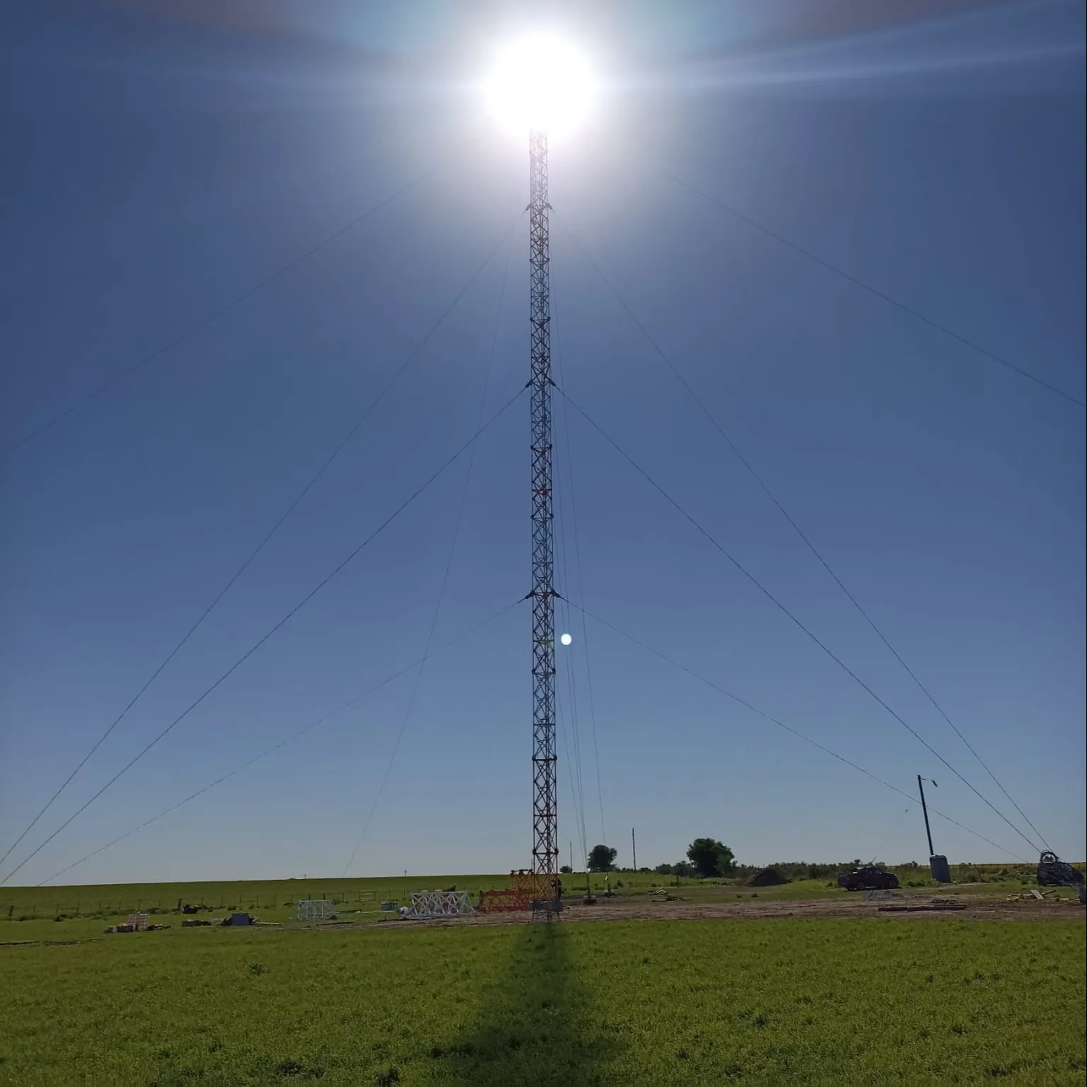 Tiang dan Menara Tiang Radio Giok Kualitas Tinggi Biaya Rendah