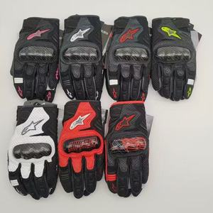 Gants de moto en fibre de carbone certifiés, gants de protection pour hommes avec construction résistante à l'abrasion - Product Image 3