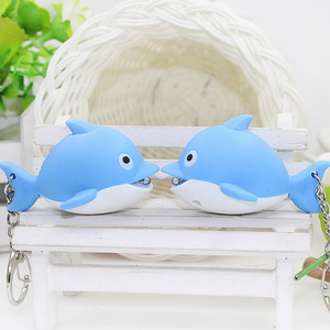 子供のギフト漫画小さなイルカLEDキーチェーン<span class=keywords><strong>PVC</strong></span>プラスチック光と効果音ラブリーシーアニマルキーリングキッズギフト - Product Image 6