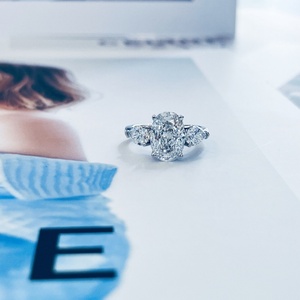 Bague de fiançailles solitaire en diamant ovale certifié IGI, or massif 14 carats, diamant de laboratoire de 1,0 ct, 1,5 ct, 2,0 ct - Product Image 1