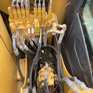 Mini-excavatrice Caterpillar CAT 307 d'occasion, certifiée CE, 5-7 tonnes, moteur Cummins, équipement de terrassement hydraulique d'occasion, avec godet. - Product Image 4