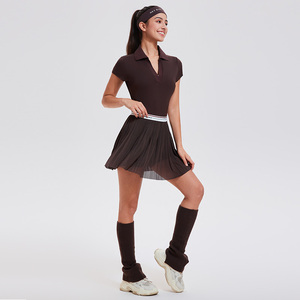 Vestido deportivo de nuevo diseño al por mayor, camisa con cuello en V, falda de tenis deportiva de malla transpirable ajustada con pantalones cortos, falda de Golf con bolsillo para mujer - Product Image 4