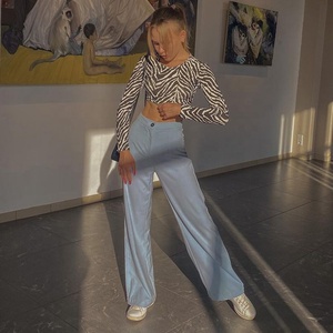 <span class=keywords><strong>Top</strong></span> court à manches longues pour femme, haut <span class=keywords><strong>dos</strong></span> <span class=keywords><strong>nu</strong></span> imprimé noir et <span class=keywords><strong>blanc</strong></span> - Product Image 2