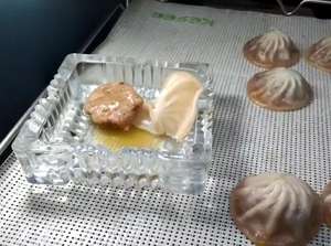 2024 boulettes frites populaires chaudes formant Gyoza faisant la machine Gyoza Machine avec un bon prix - Product Image 4