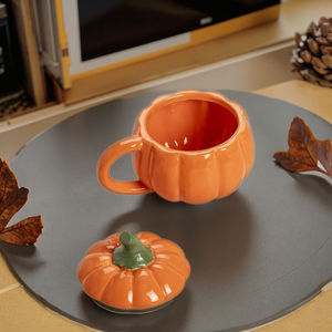 Elegante <span class=keywords><strong>Taza</strong></span> de Cerámica con Forma de Calabaza, Perfecta para Crear una Atmósfera Acogedora e Invitadora en su Hogar - Product Image 1