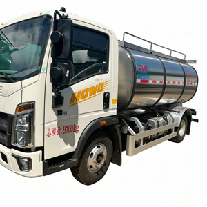 Camion-<span class=keywords><strong>citerne</strong></span> à lait de qualité <span class=keywords><strong>alimentaire</strong></span> Sinotruk Howo 4x2 8000L-10000L, camion isotherme pour la livraison de lait frais - Product Image 1