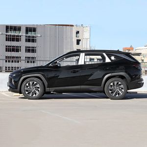 Usado para <span class=keywords><strong>Tucson</strong></span> SUV gasolina híbrido <span class=keywords><strong>PHEV</strong></span> China Stock 2018 dirección izquierda Interior oscuro transmisión automática 1,6 T - Product Image 4