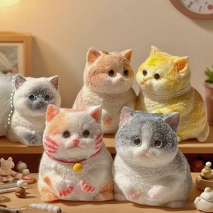 ตุ๊กตาบีบเล่นสำหรับเด็กผู้หญิง ตุ๊กตาแมวน้อยน่ารัก บรรเทาความเครียด แพ็คแยกชิ้น - Product Image 2