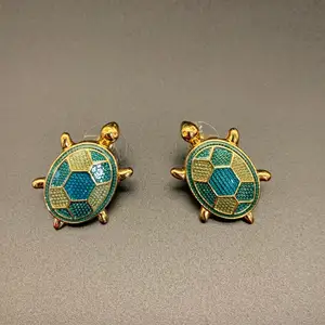 Vintage Retro Niche Animal Shaped Earrings With Personalized Design Trendy Temperament Turtle