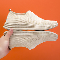 Nouveauté 2026 KJ – Chaussons d'intérieur respirants pour hommes et femmes, vente chaude, livraison directe, légers et confortables, tige en tissu
