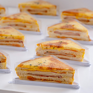 Dùng Một Lần Tam Giác Container Nhỏ Nhựa Pet Bánh Sandwich Bao Bì Hộp Thực Phẩm Bánh Cupcakes Bánh Mì Bánh Sandwich Takeaway Container - Product Image 2