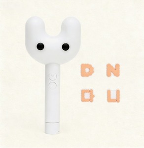 NewJeans Light Stick y Set de Accesorios Versión DANIELLE con Cubierta Intercambiable, Artículos Oficiales de K-pop para Conciertos, Bunnies ADOR 2023 - Product Image 4