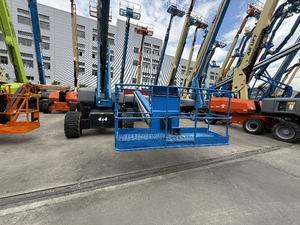 במת הרמה JLG 860SJ משומשת, 26 מטר, זרוע ישרה, פלטפורמת עבודה אווירית, מונעת דיזל/חשמלית, במצב טוב, במת הרמה מסוג בום. - Product Image 4