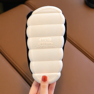 Chaussons en coton pour enfants hiver garçons intérieur maison mignon en peluche <span class=keywords><strong>panda</strong></span> garçon et fille parent-enfant bébé enveloppé chaussures en coton - Product Image 5