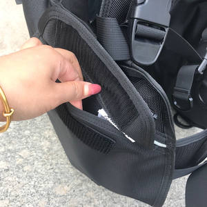 स्कूबा डाइविंग बीसीडी जैकेट | इनफ्फुलेटर होज के साथ बुओएंसी प्रतिकार उपकरण | गोताखोरों के लिए समायोज्य टिकाऊ बुओएंसी कंट्रोल बनियान - Product Image 5