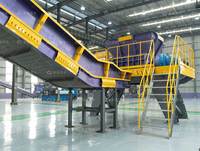 Machine de recyclage de pales d'éoliennes à double arbre de 1t/h entièrement recyclable avec garantie d'un an