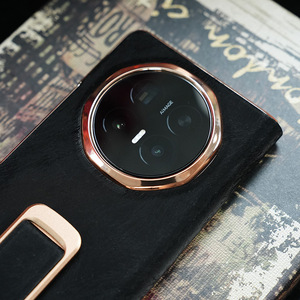 For Honor Magic V6 mobile phone case, new Chinese style wristband, rotating bracket, anti-drop <b>folding</b> <b>screen</b> mobile phone case. - Product Image 5