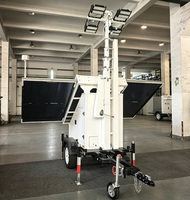 Tour d'éclairage solaire avec panneaux solaires de 1200W et LED de 400W pour l'éclairage nocturne hors réseau