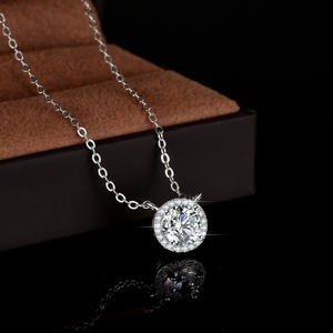 Boutiques de joyería de fábrica, venta al por mayor, collar con colgante Simple de moissanita redondo de plata S925 impermeable para mujer - Product Image 4