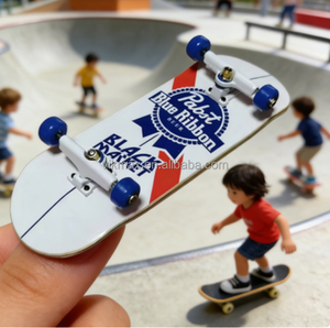 Mini Patineta Profesional Personalizada de Madera de Arce, Resistente al Agua, con Cuatro Ruedas y Tecnología de Fundición por Gravedad, para Unisex - Product Image 3