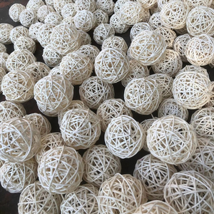 Boules décoratives, remplisseur de sac, décoration d'intérieur - Product Image 1