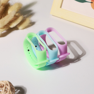 Luminoso brillante de la correa de muñeca de silicona para Xiaomi <span class=keywords><strong>Mi</strong></span> banda 3 4 <span class=keywords><strong>5</strong></span> Smart bandas para reloj de pulsera Accesorios - Product Image 5