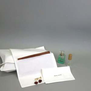 Sac enveloppe en toile de coton pour bijoux, boucles d'oreilles, bracelets, montres, bagues, emballage cadeau avec impression de logo personnalisé et sécurité - Product Image 4