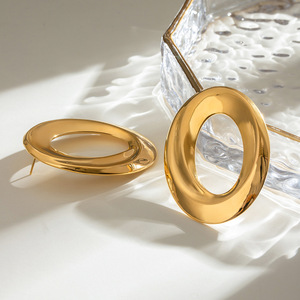 Elegant 18k Gold Stainless Steel Oval Hoop Earrings Geometric Design Polished Finish - Product Image 2