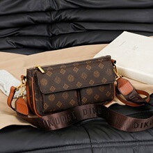 Bolso de Hombro de PU de Lujo para Mujer, de Marcas Famosas, Nuevo, Estampado y Personalizado, para el Uso Diario, con Cadenas para Llevar Bajo el Brazo - Product Image 3