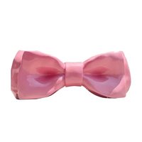 Décoration murale en forme de nœud rose pour influenceurs, idéale pour les boutiques de vêtements haut de gamme, restaurants, ou comme accessoire photo pour l'accueil, disponible en version sur pied.